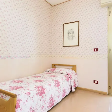 Sea View Flat In Lignano *